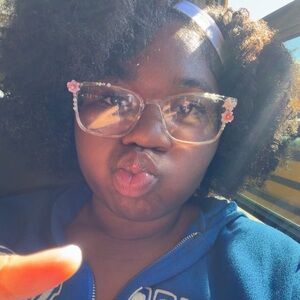 Meet your Posher, Gabrielle